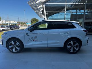 Audi Q3 2026 SUV Advanced TFSI Hybrid S tronic-thumb-5
