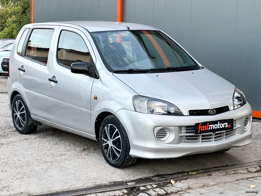 Daihatsu YRV thumbnail 10