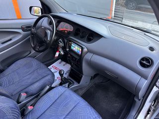 Daihatsu YRV 2001 Ελληνικής αντιπροσωπείας, Οθόνη Multimedia-thumb-12