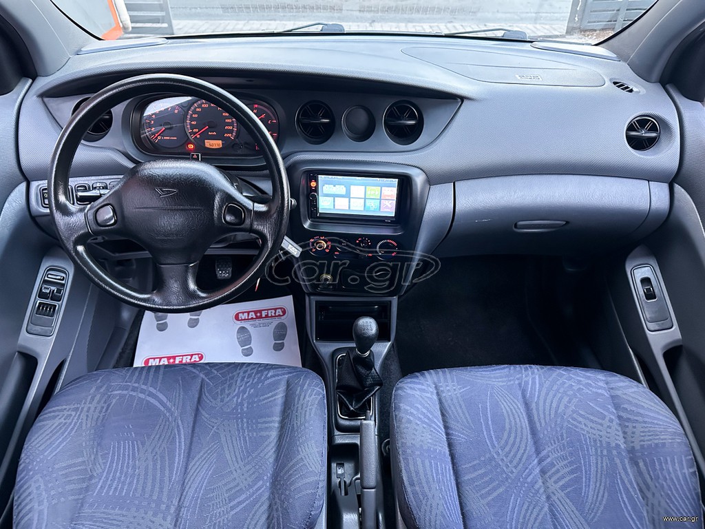 Daihatsu YRV thumbnail 17