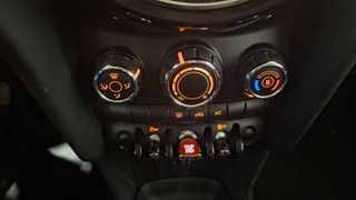 Mini One D 2015 DIESEL-thumb-11
