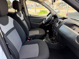 Dacia Duster 2017 DUSTER 4X4 1.5-thumb-13
