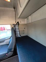 Volvo 2008 440-thumb-7