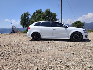 Audi S3 2009 sportback -panorama-thumb-2