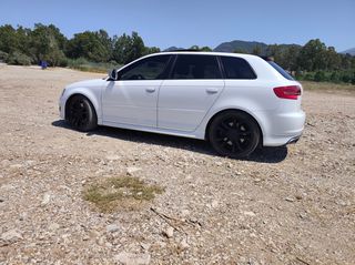 Audi S3 2009 sportback -panorama-thumb-3