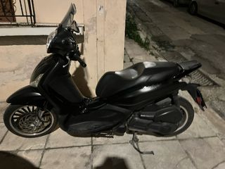Piaggio Beverly 300 2016 police-thumb-4