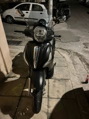 Piaggio Beverly 300 2016 police-thumb-6