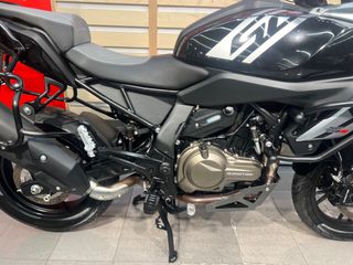 QJ Motor SRT 550 SX 2025 ΤΡΙΒΑΛΙΤΣΟ-thumb-5