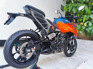 KTM 125 Duke 2025 KTM Duke125 (2025) με 3.660 χλμ-thumb-6