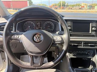 Volkswagen Polo 2017-thumb-12
