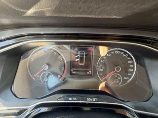 Volkswagen Polo 2017-thumb-15