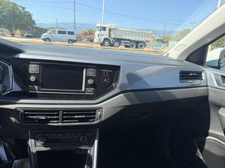 Volkswagen Polo 2017-thumb-17