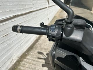 Yamaha XMAX 400 2014 Momo-thumb-3