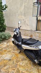 Piaggio Beverly 350 2013-thumb-4