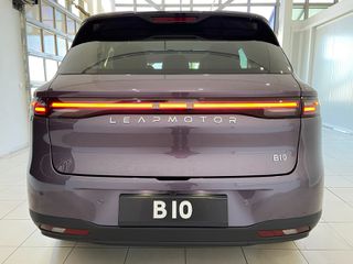 Leapmotor B 10 2026 Design Hybrid EV Panorama-thumb-8