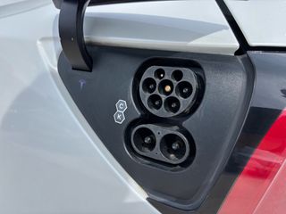 Tesla Model Y 2022 LONG RANGE DUAL MOTOR-thumb-19