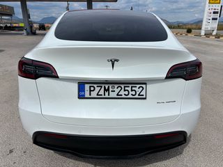 Tesla Model Y 2022 LONG RANGE DUAL MOTOR-thumb-5
