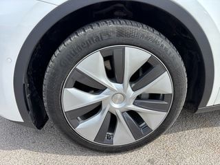 Tesla Model Y 2022 LONG RANGE DUAL MOTOR-thumb-26