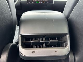 Tesla Model Y 2022 LONG RANGE DUAL MOTOR-thumb-21
