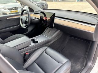 Tesla Model Y 2022 LONG RANGE DUAL MOTOR-thumb-14