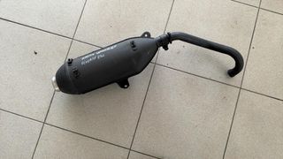Piaggio Beverly 250 Carburetor (2004 - 2005) - Γνήσια Εξάτμιση Με Λαιμό