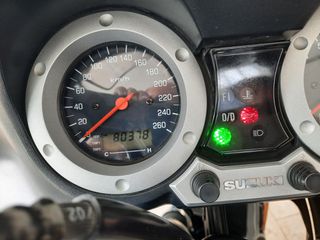 Suzuki V-Strom 1000 2004 V-STROM 1000-thumb-6