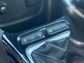 Opel Crossland (X) 2017-thumb-17