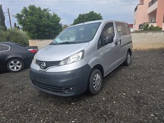 Nissan NV 200 2017