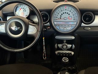 Mini ONE 2009-thumb-9