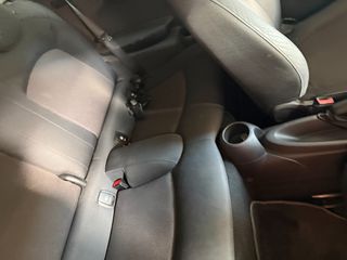 Mini Cooper D 2014-thumb-9