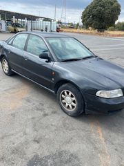 Audi A4 1996-thumb-7