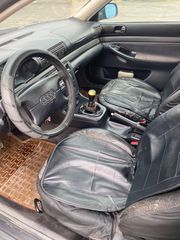 Audi A4 1996-thumb-10