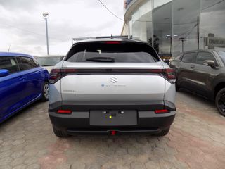 Suzuki e Vitara 2026 GLX 2WD 61KW-thumb-7