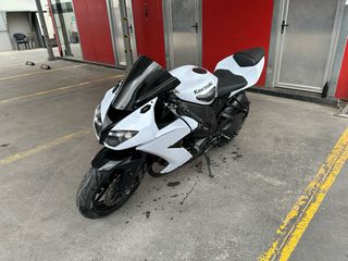 Kawasaki Ninja ZX - 10 R 2010