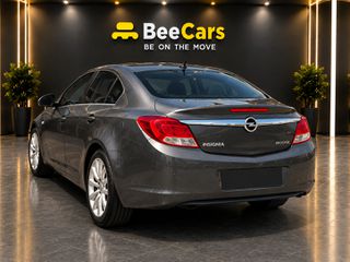 Opel Insignia 2012-thumb-2