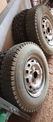 4 ζάντες Nissan vanette με αντίστοιχα χειμερινά λάστιχα Dunlop