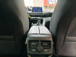Peugeot 3008 2019-thumb-17