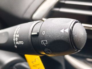 Peugeot 3008 2019-thumb-22