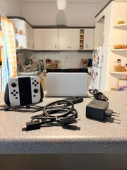 Nintendo Switch Oled White + 1 game-thumb-3