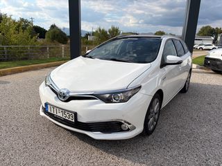 Toyota Auris Touring Sports 2016 1.8 HSD LOUNGE PANORAMA-thumb-2