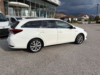 Toyota Auris Touring Sports 2016 1.8 HSD LOUNGE PANORAMA-thumb-8