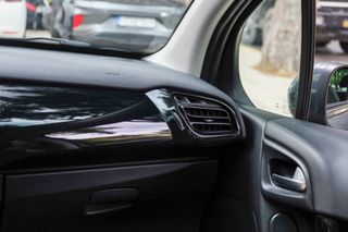 Citroen C3 2016 1.2 e-VTi 82hp Exclusive (NAVI-ΖΑΝΤΕΣ-CLIMA)-thumb-32