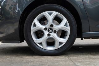 Citroen C3 2016 1.2 e-VTi 82hp Exclusive (NAVI-ΖΑΝΤΕΣ-CLIMA)-thumb-5