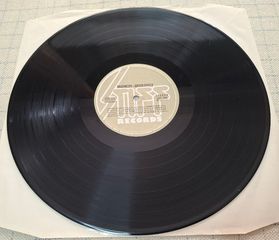 Madness – Absolutely LP-thumb-4