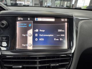 Peugeot 208 2013 1.4 DIESEL AUTOMATIC!-thumb-13