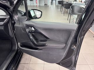 Peugeot 208 2013 1.4 DIESEL AUTOMATIC!-thumb-21