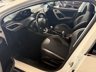 Peugeot 2008 2019 1.2 PureTech 130Hps Allure NAVI/KLIMA-thumb-7