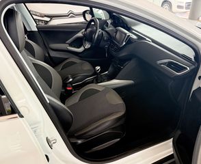 Peugeot 2008 2019 1.2 PureTech 130Hps Allure NAVI/KLIMA-thumb-8