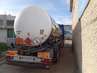 Fuel Tanker 2001 STOKOTA 2001