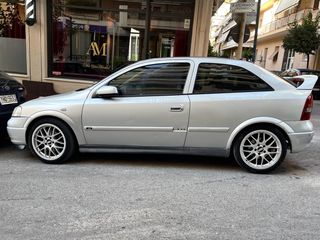Opel Astra 2000 sport